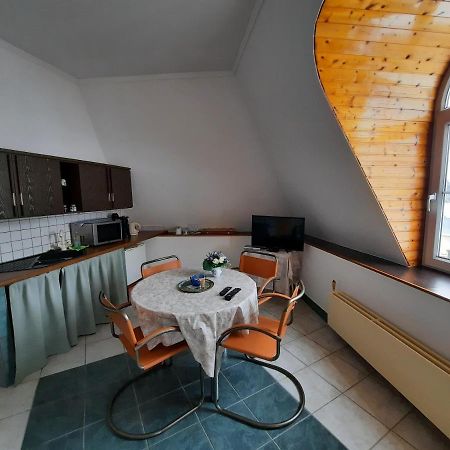 Hotel Koruna Jeseník エクステリア 写真