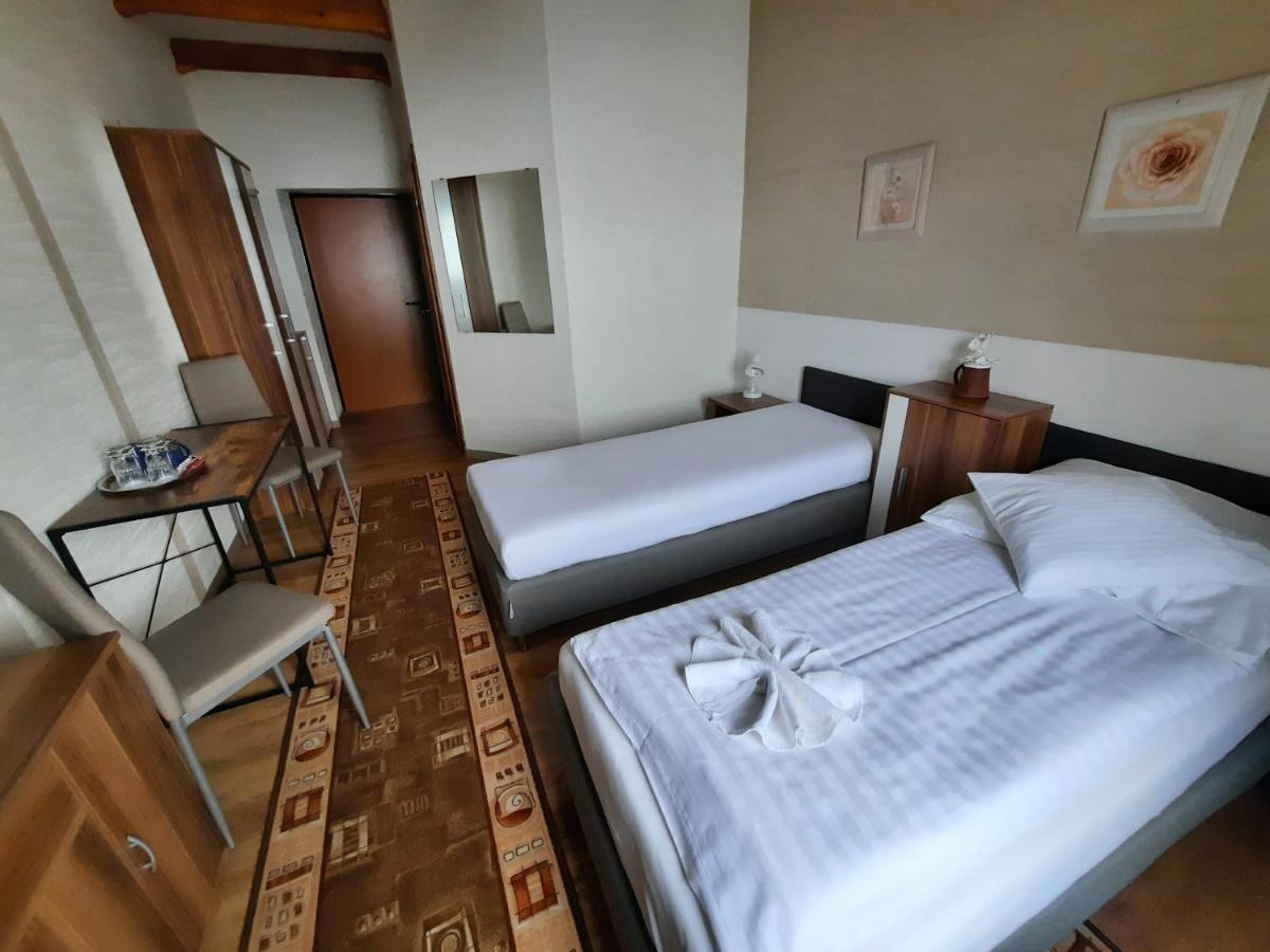Hotel Koruna Jeseník エクステリア 写真