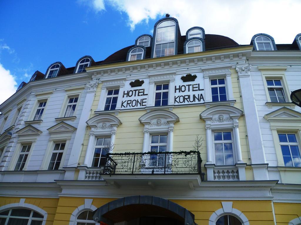 Hotel Koruna Jeseník エクステリア 写真