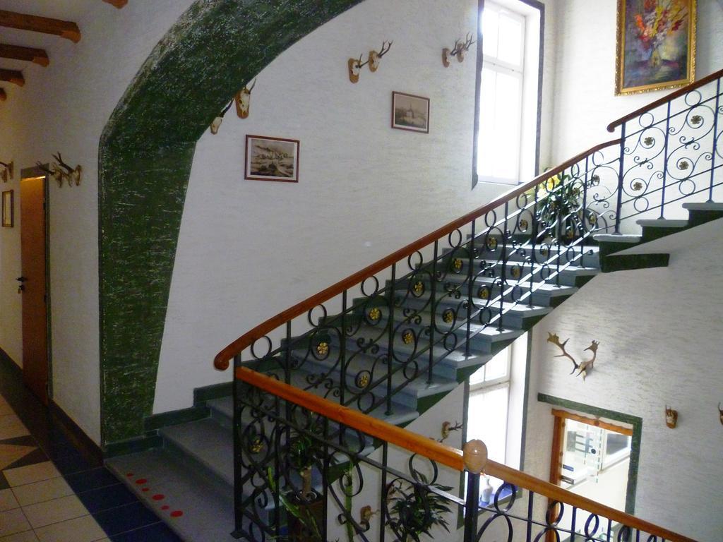 Hotel Koruna Jeseník エクステリア 写真