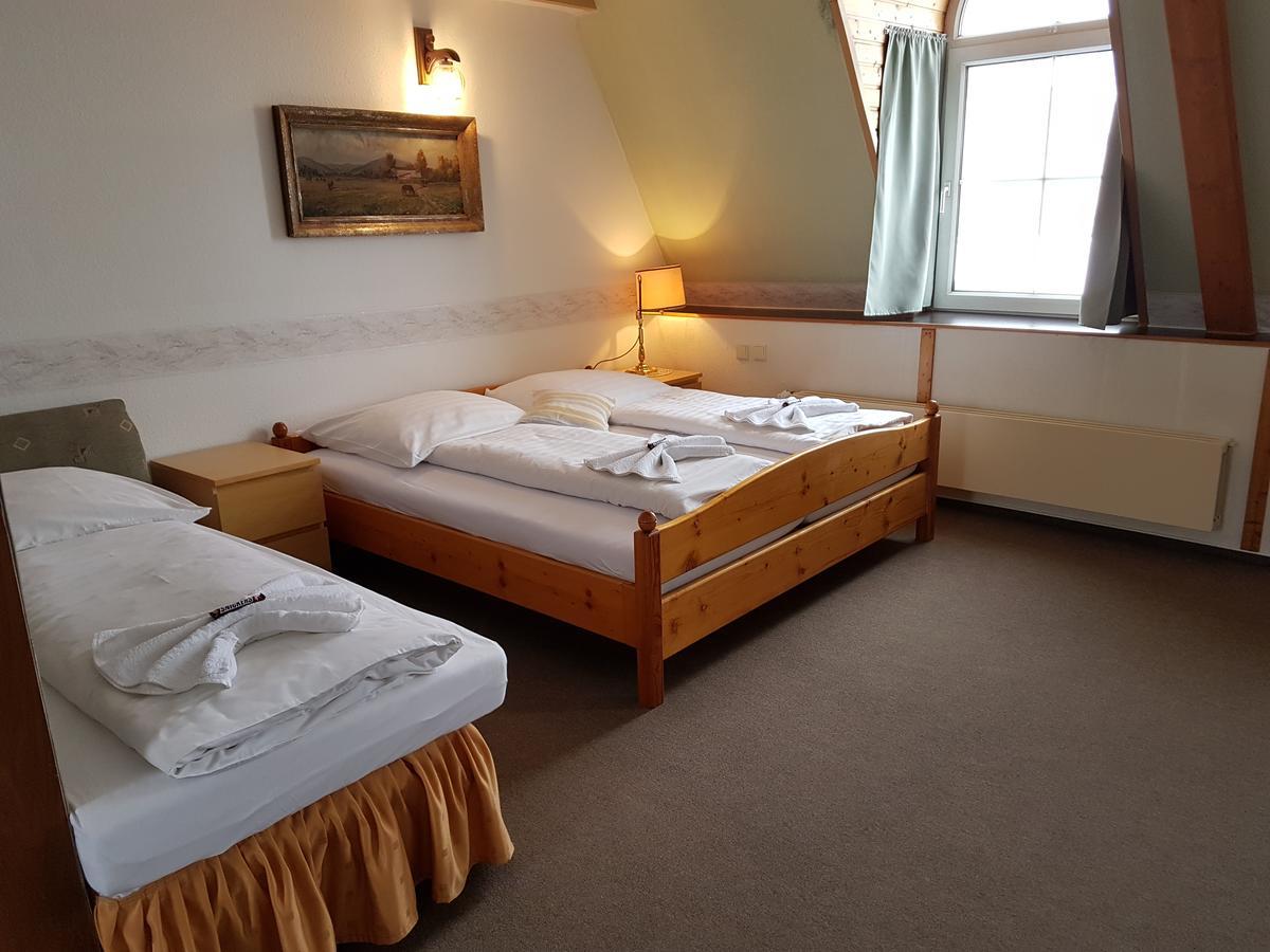 Hotel Koruna Jeseník エクステリア 写真